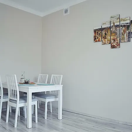 Grochowska Apartment